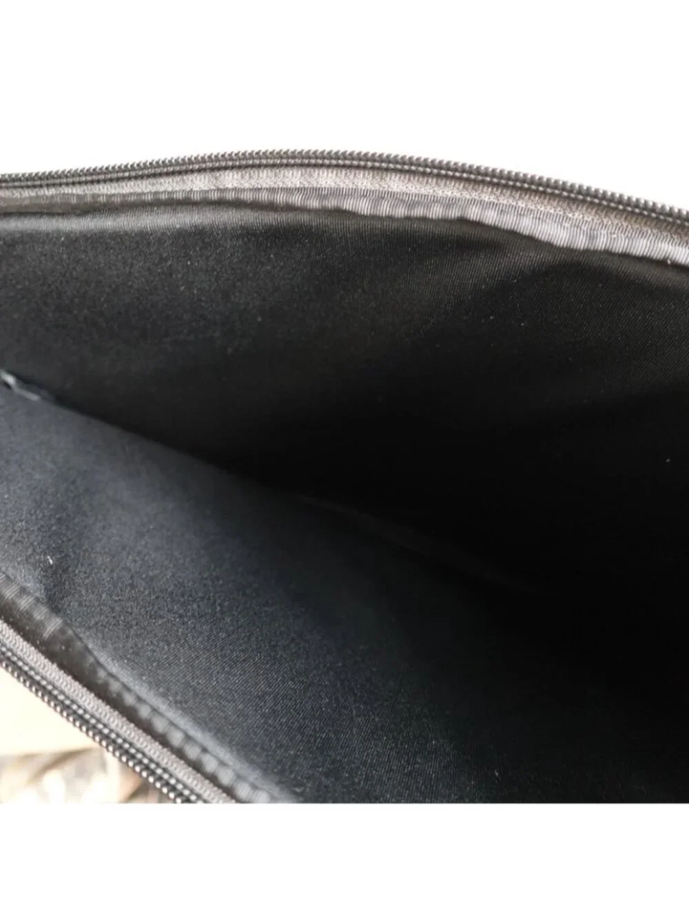 Osprey Arcane Laptop Sleeve Case Solid  Black Padded 15 Inch Polyester NEW
